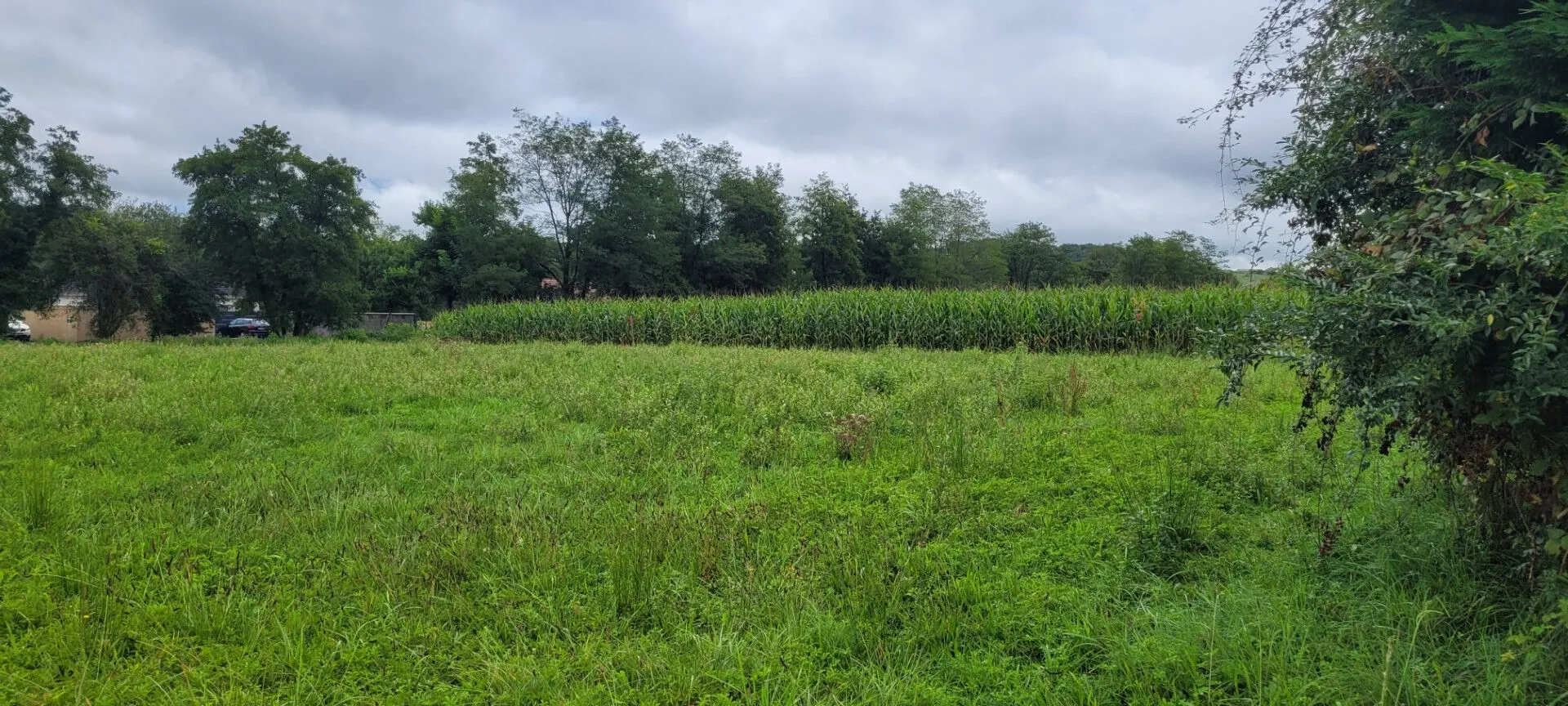 Terrain constructible à Serres Sainte Marie près d'Artix, 1229 m² 