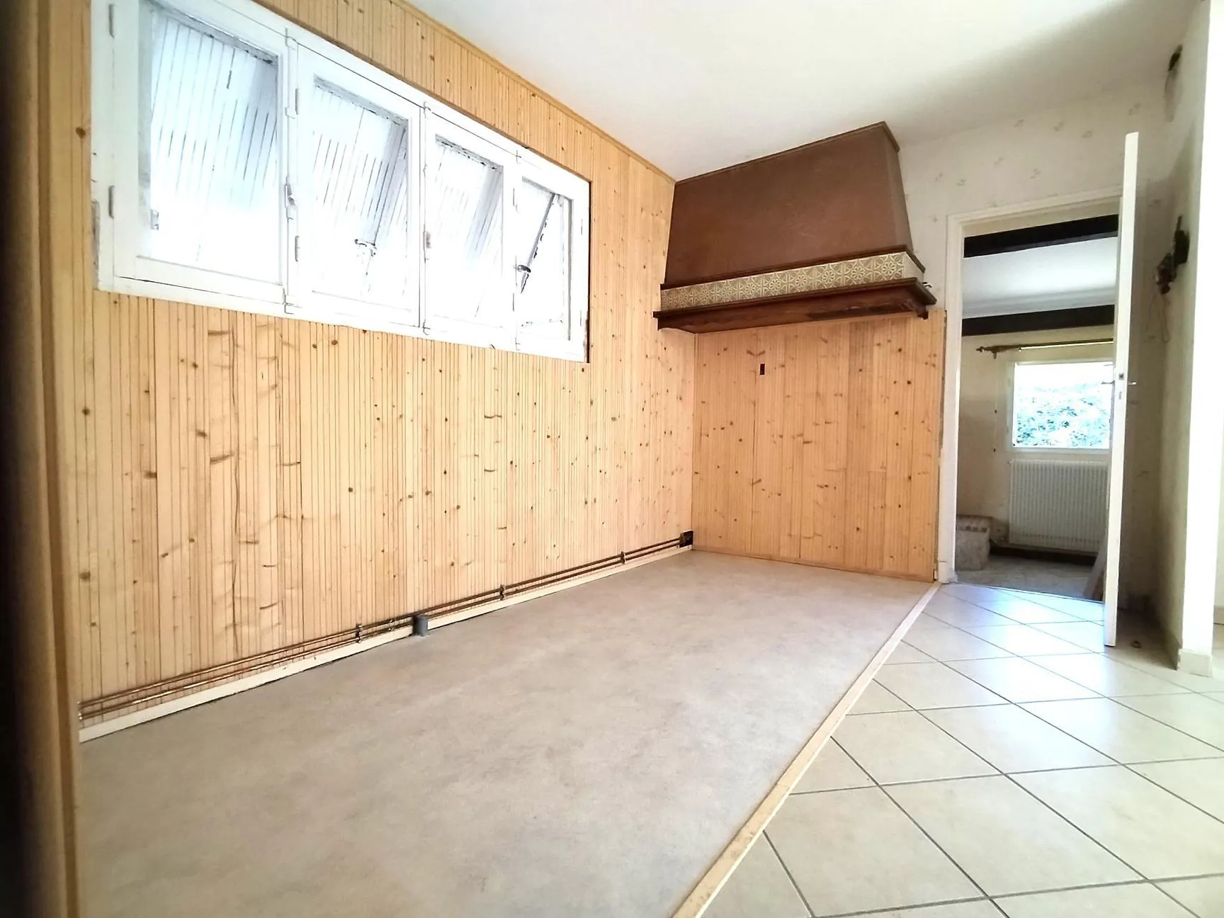 Maison de campagne à vendre près de Langon avec jardin et garage 