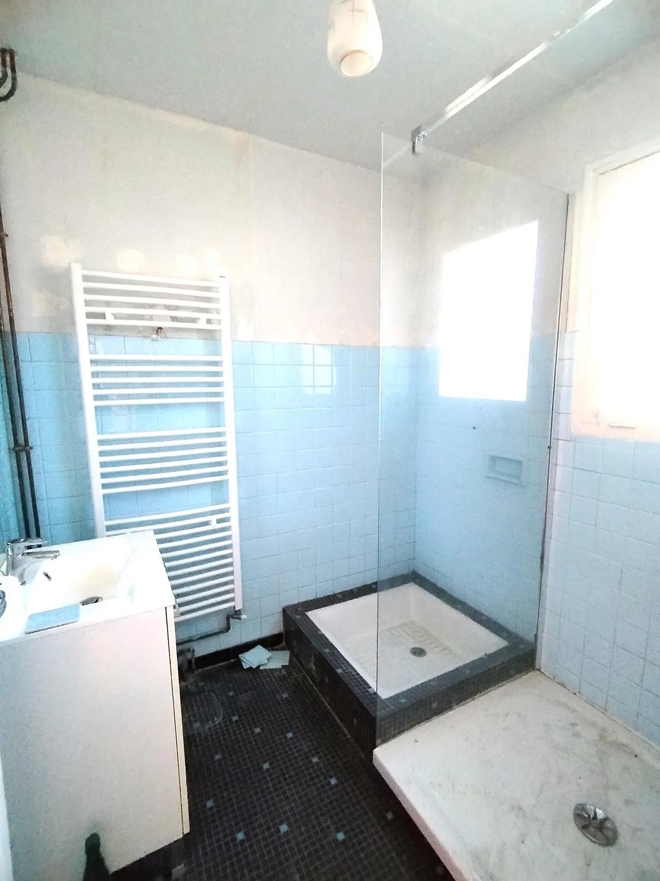 Maison de campagne à vendre près de Langon avec jardin et garage 