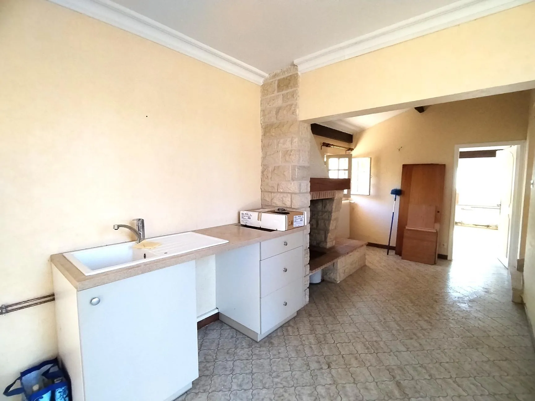 Maison de campagne à vendre près de Langon avec jardin et garage 