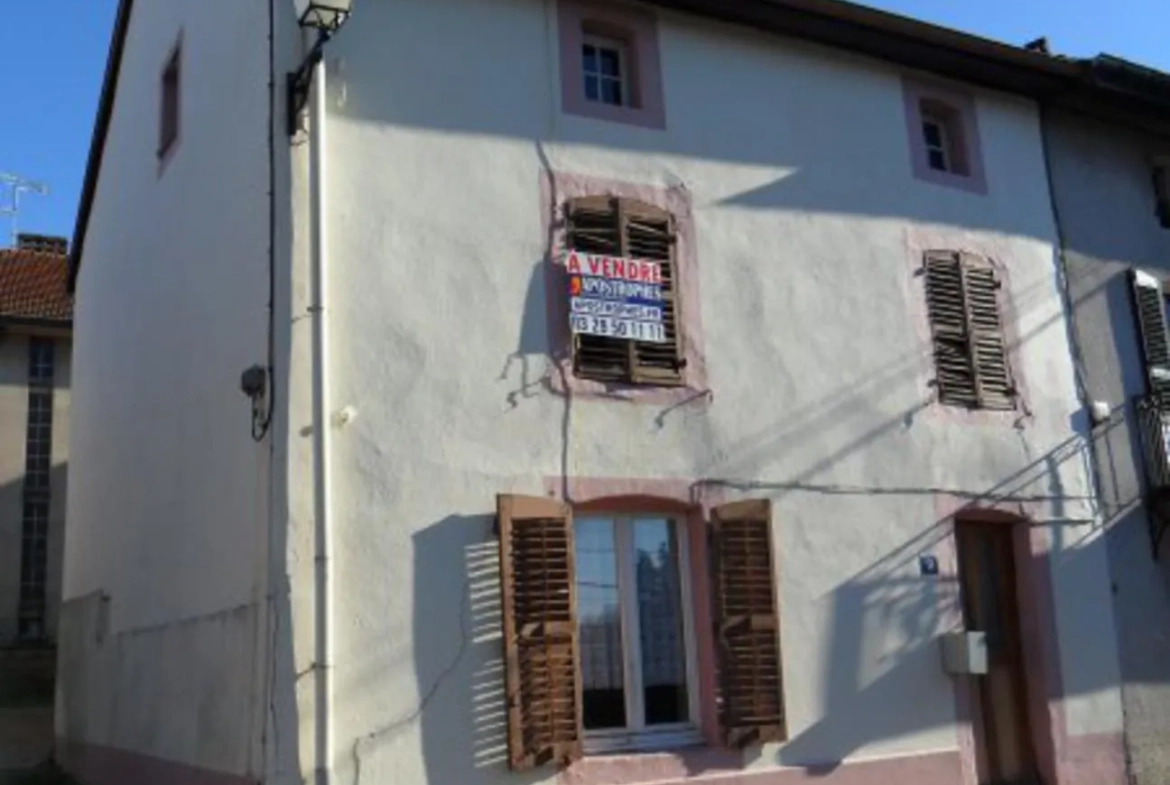 Maison à rénover à Bruyères proche du centre-ville - Bon rapport qualité/prix 