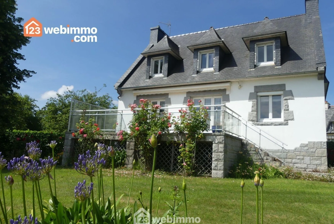 Charmante maison avec vue sur la vallée du Léguer à Lannion 