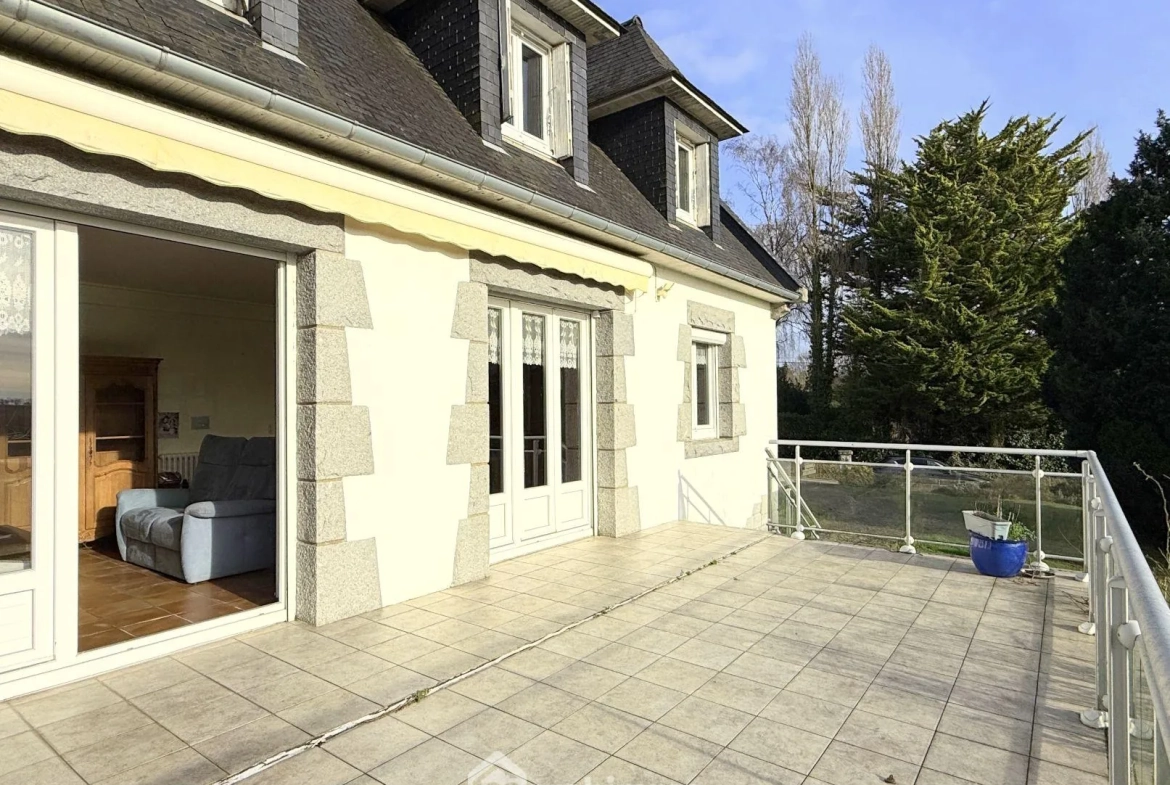 Charmante maison avec vue sur la vallée du Léguer à Lannion 