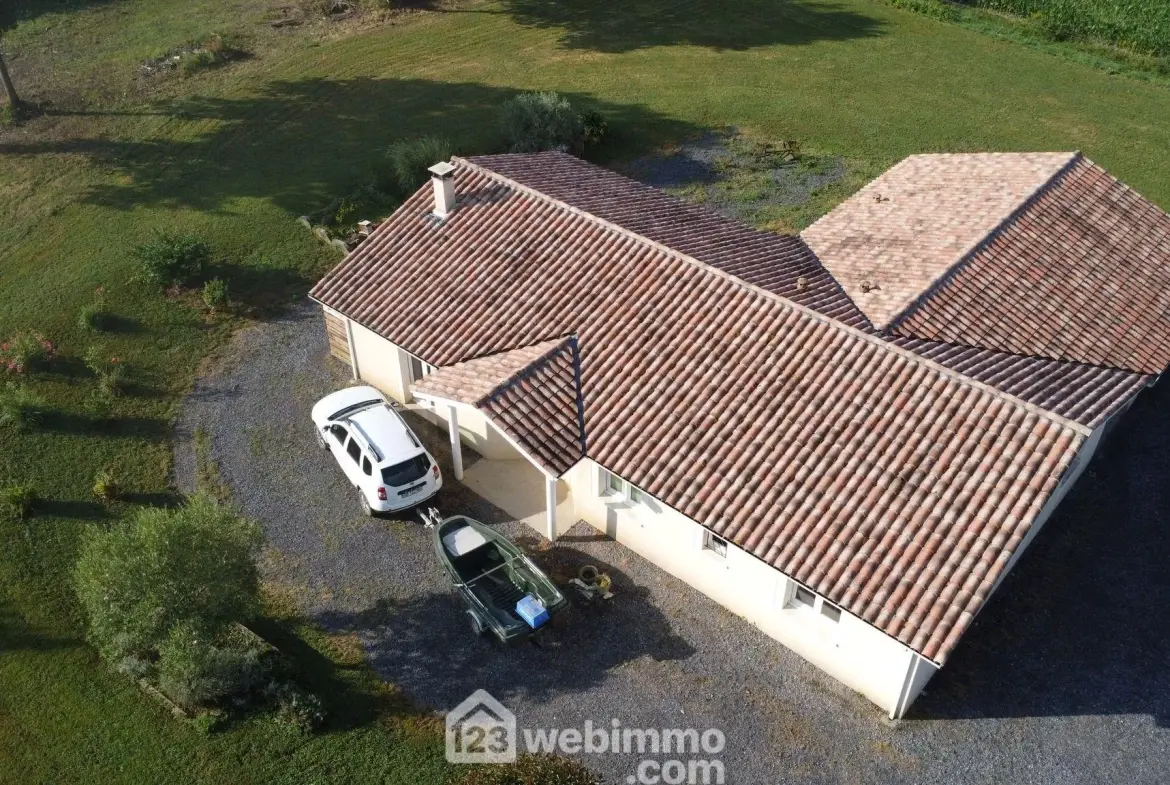 Maison de plain-pied avec vue Pyrénées à Sault-de-Navailles — 118m² 