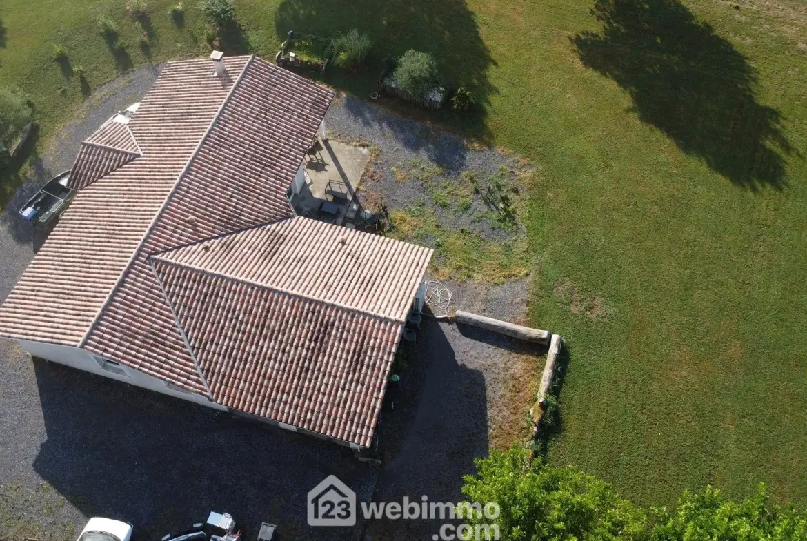 Maison de plain-pied avec vue Pyrénées à Sault-de-Navailles — 118m² 