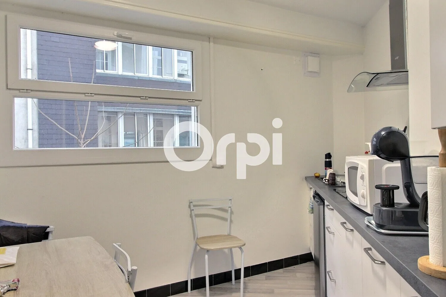 Spacieux appartement 5 pièces à vendre à Pau Centre-ville avec parking et cave 