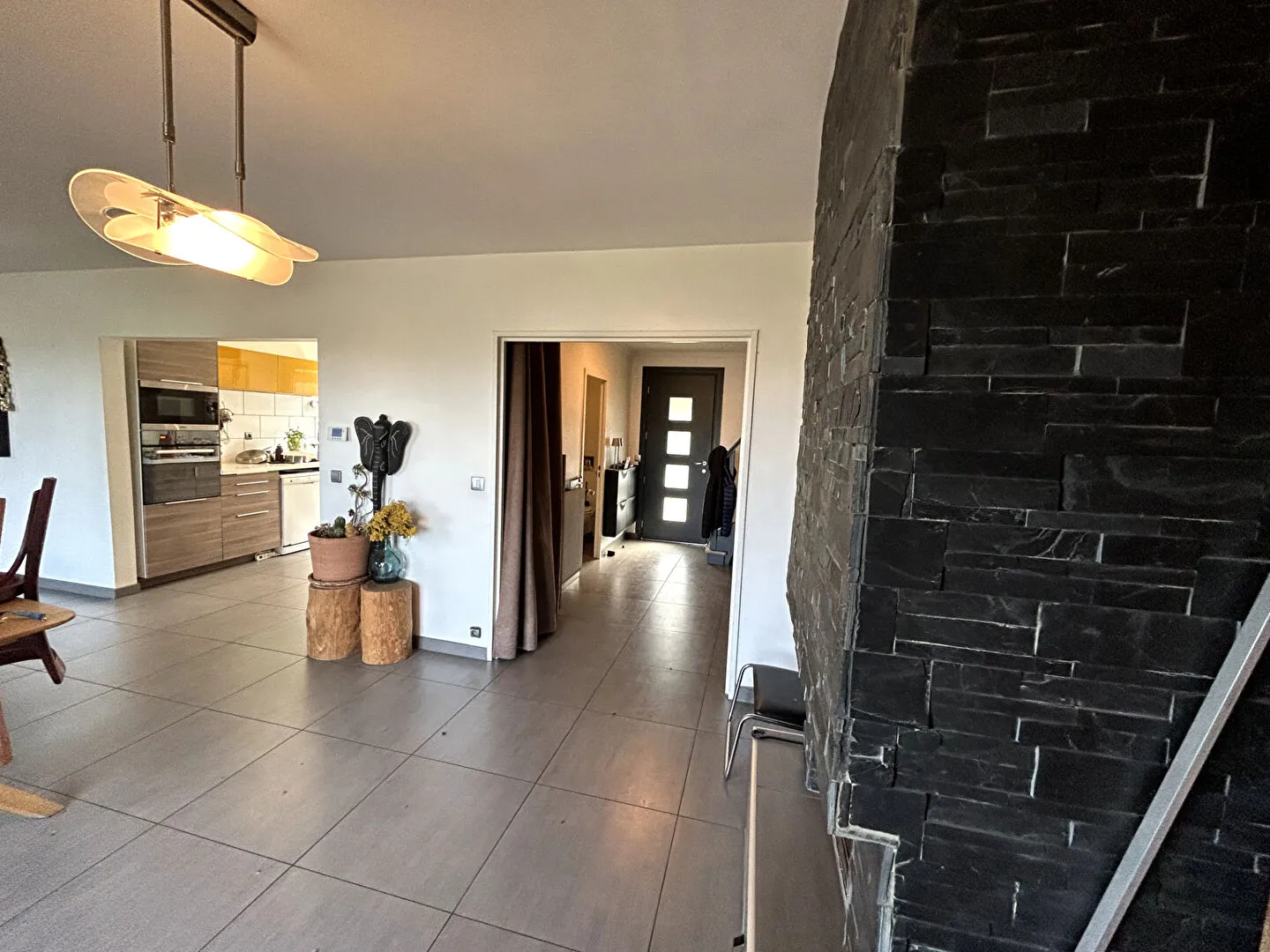 Maison mitoyenne de 147 m² avec terrain à Saint Genest Lerpt 