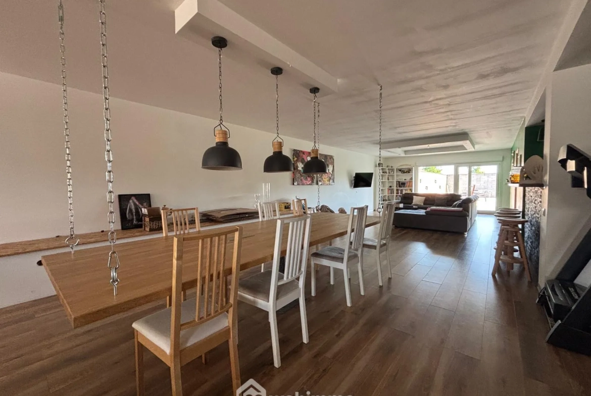 Grande maison familiale rénovée à Vacherauville avec jardin et grange 