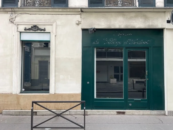 Local d'habitation à usage professionnel à Auteuil Paris