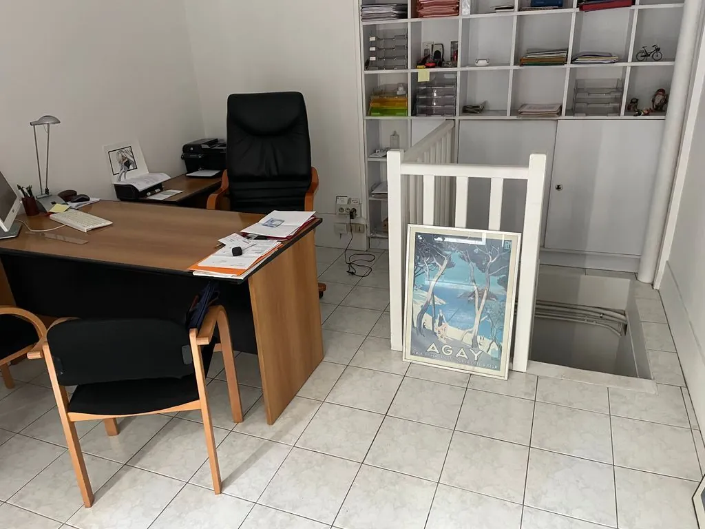 Local d'habitation à usage professionnel à Auteuil Paris 
