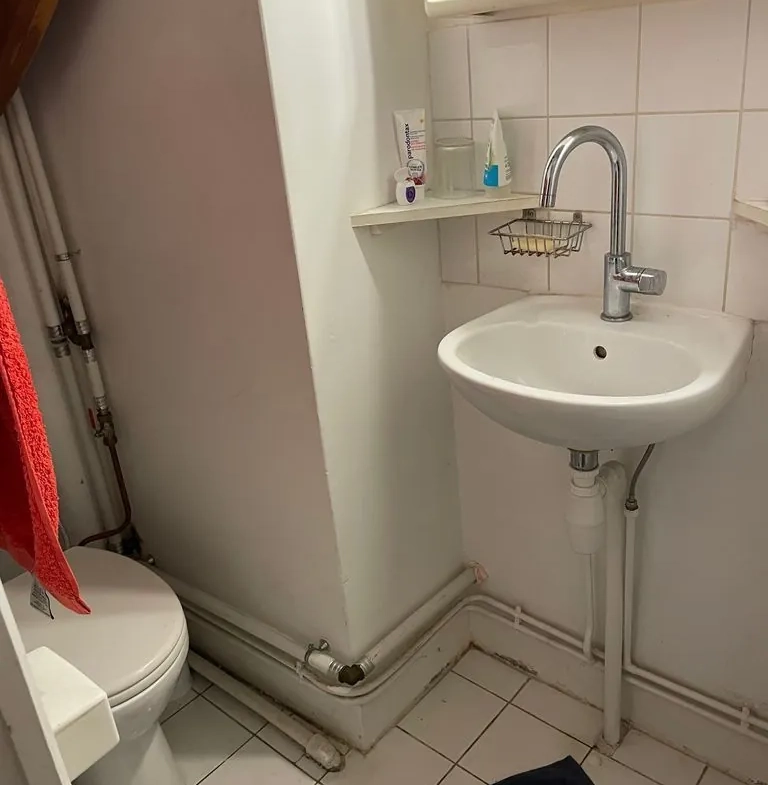 Local d'habitation à usage professionnel à Auteuil Paris 