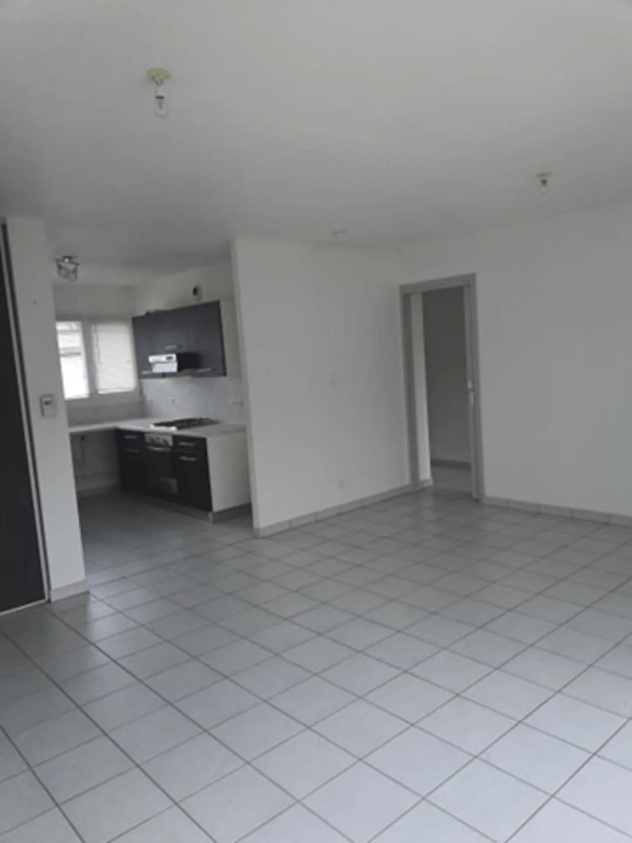 Appartement T3 à Épinal avec terrasse et parking – Idéal investissement ou résidence principale 