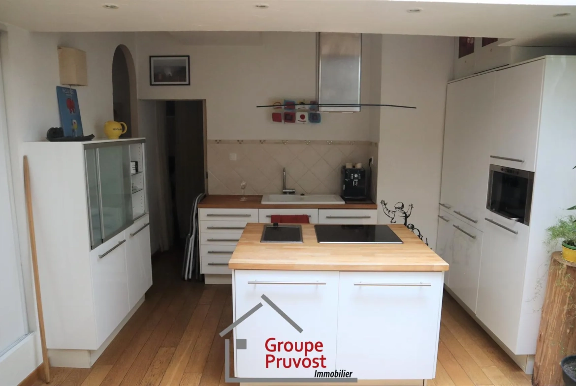 Grand Duplex de 60 m² dans le 7ème arrondissement de Lyon, proche métro 