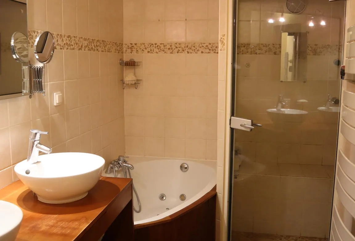 Grand Duplex de 60 m² dans le 7ème arrondissement de Lyon, proche métro 
