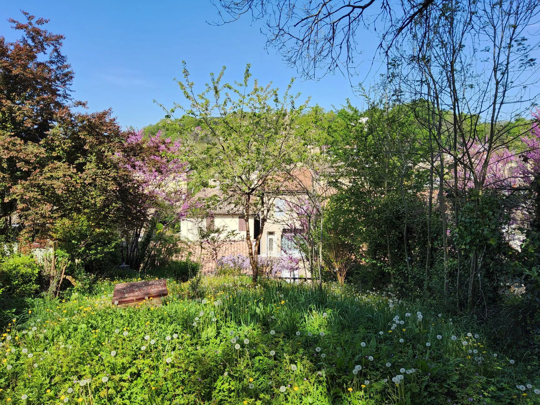 Maison à vendre à Langoiran avec jardin, terrasse et stationnement 