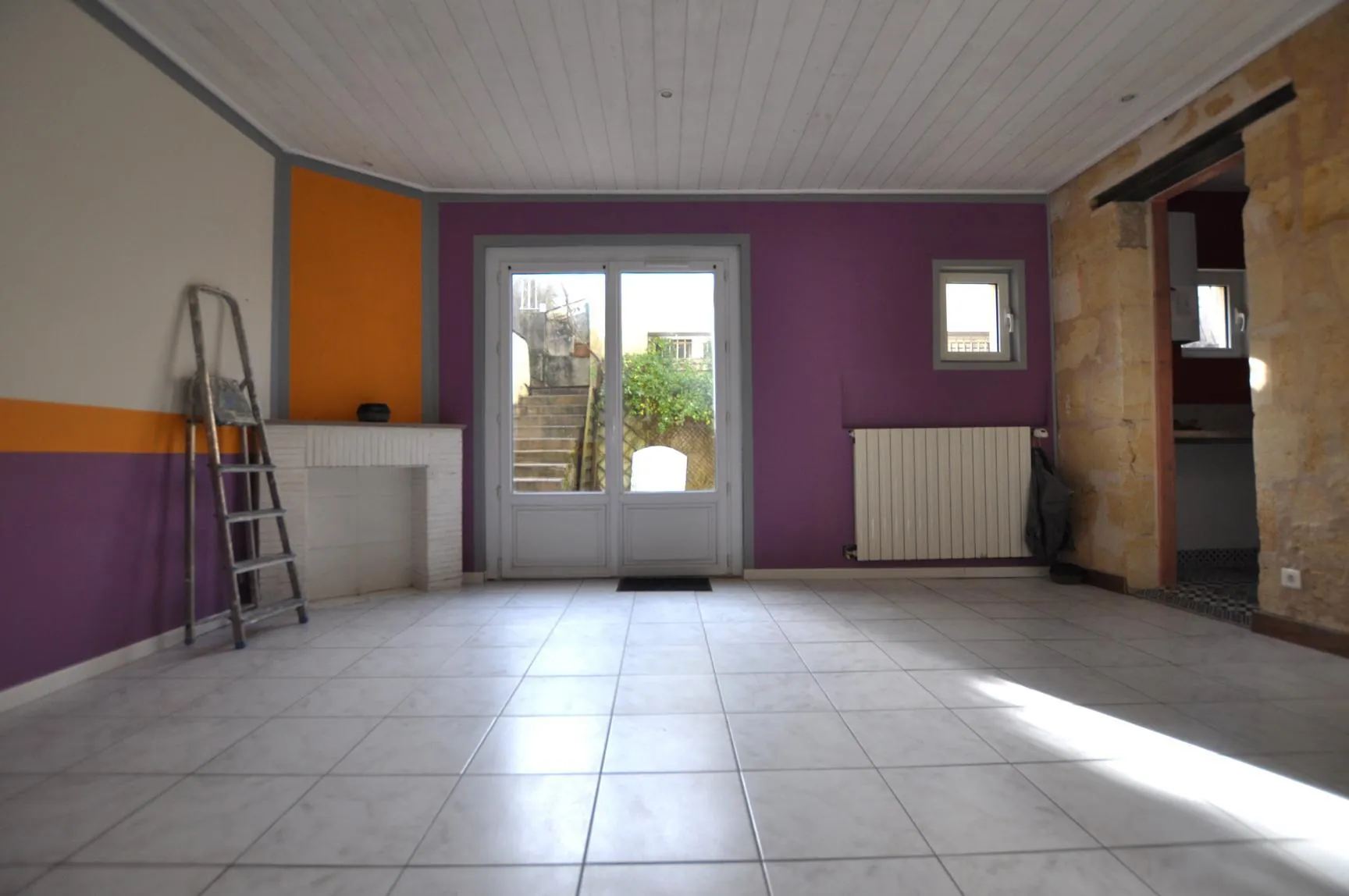 Maison à vendre à Langoiran avec jardin, terrasse et stationnement 