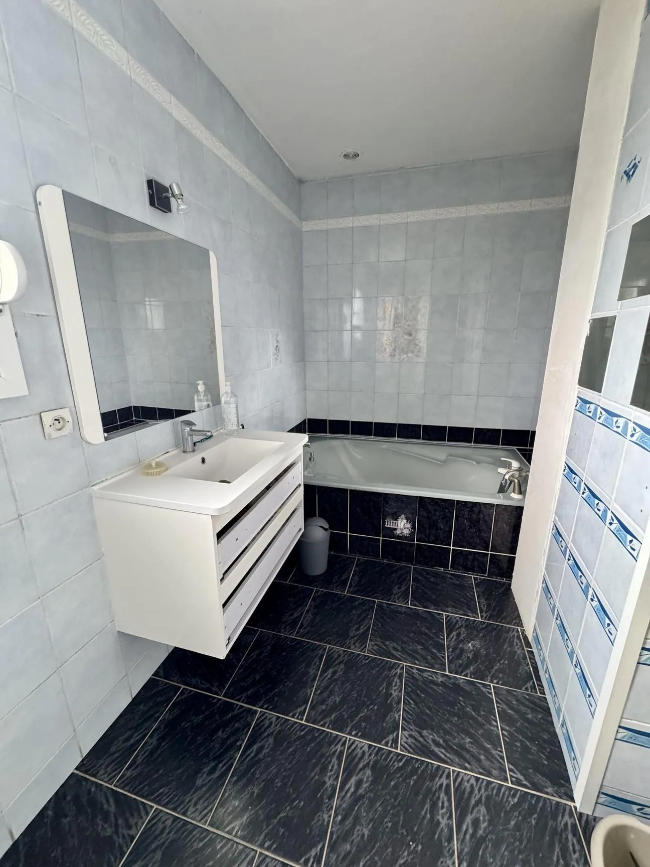 Grande maison familiale à Épinal de 198 m² avec terrain et parking 