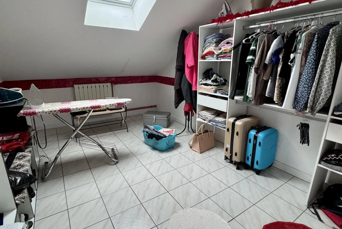 Grande maison familiale à Épinal de 198 m² avec terrain et parking 