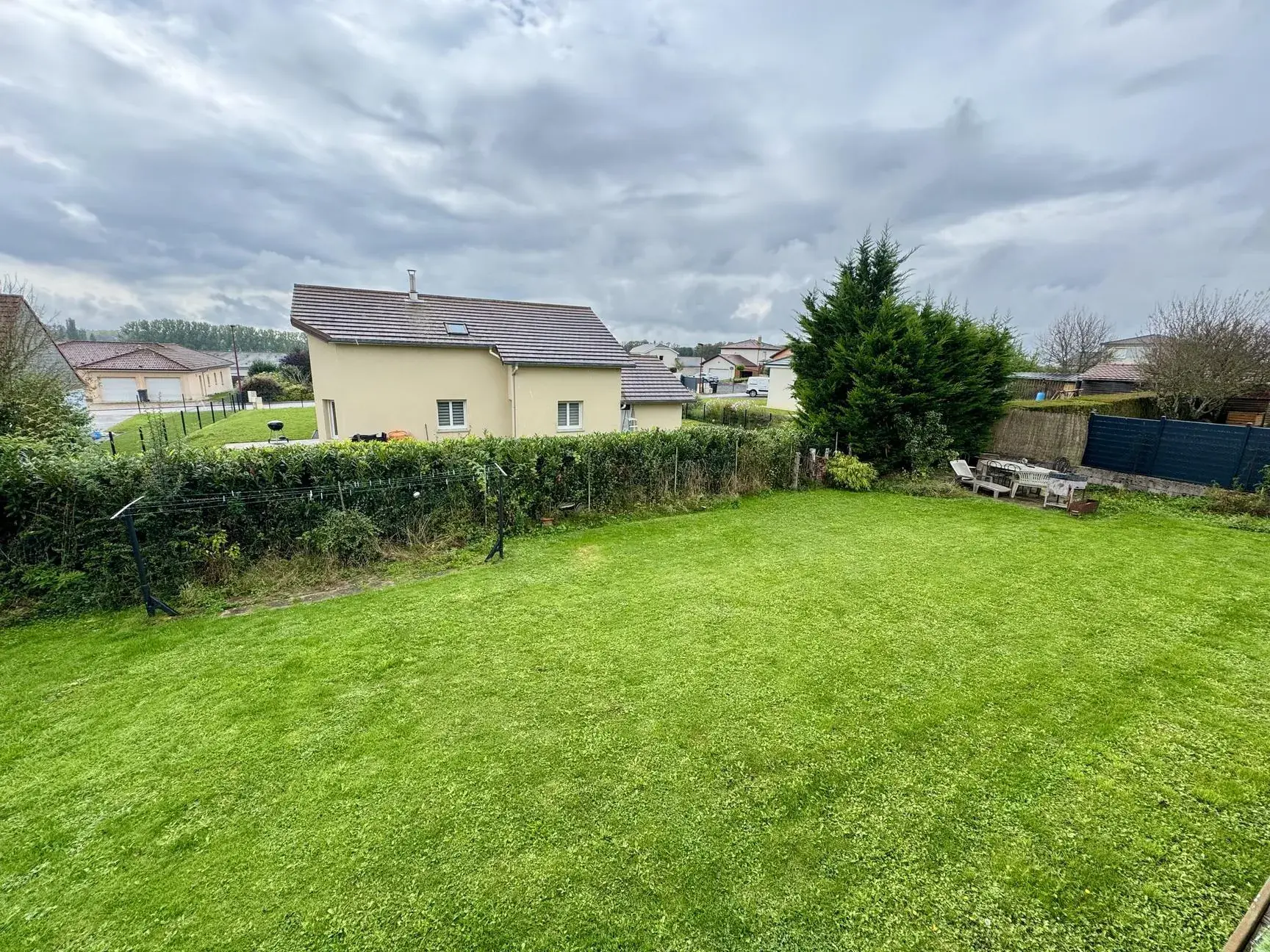 Grande maison familiale à Épinal de 198 m² avec terrain et parking 