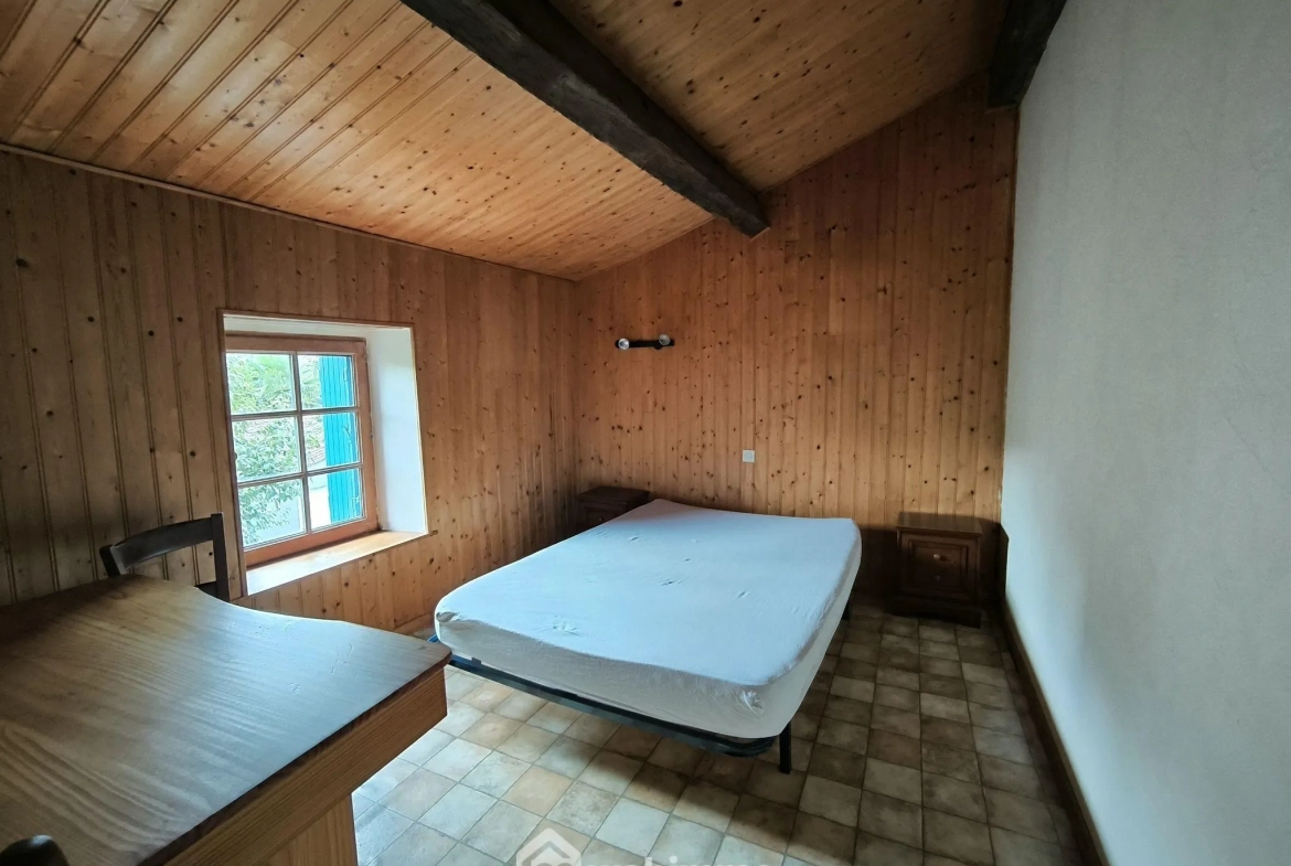 Grande maison en pierres avec deux habitations à Les Herbiers – 8 pièces, 4 chambres 