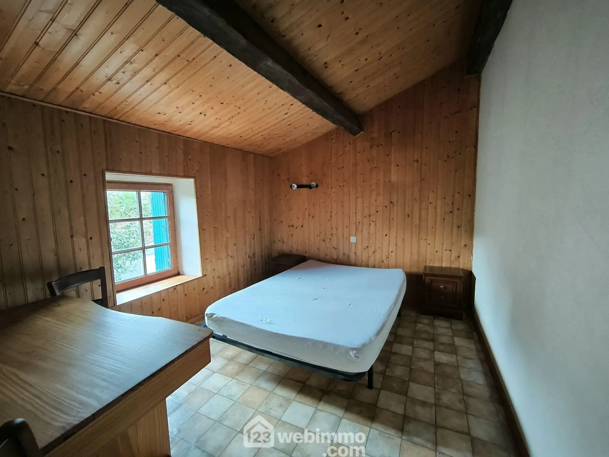 Grande maison en pierres avec deux habitations à Les Herbiers – 8 pièces, 4 chambres 