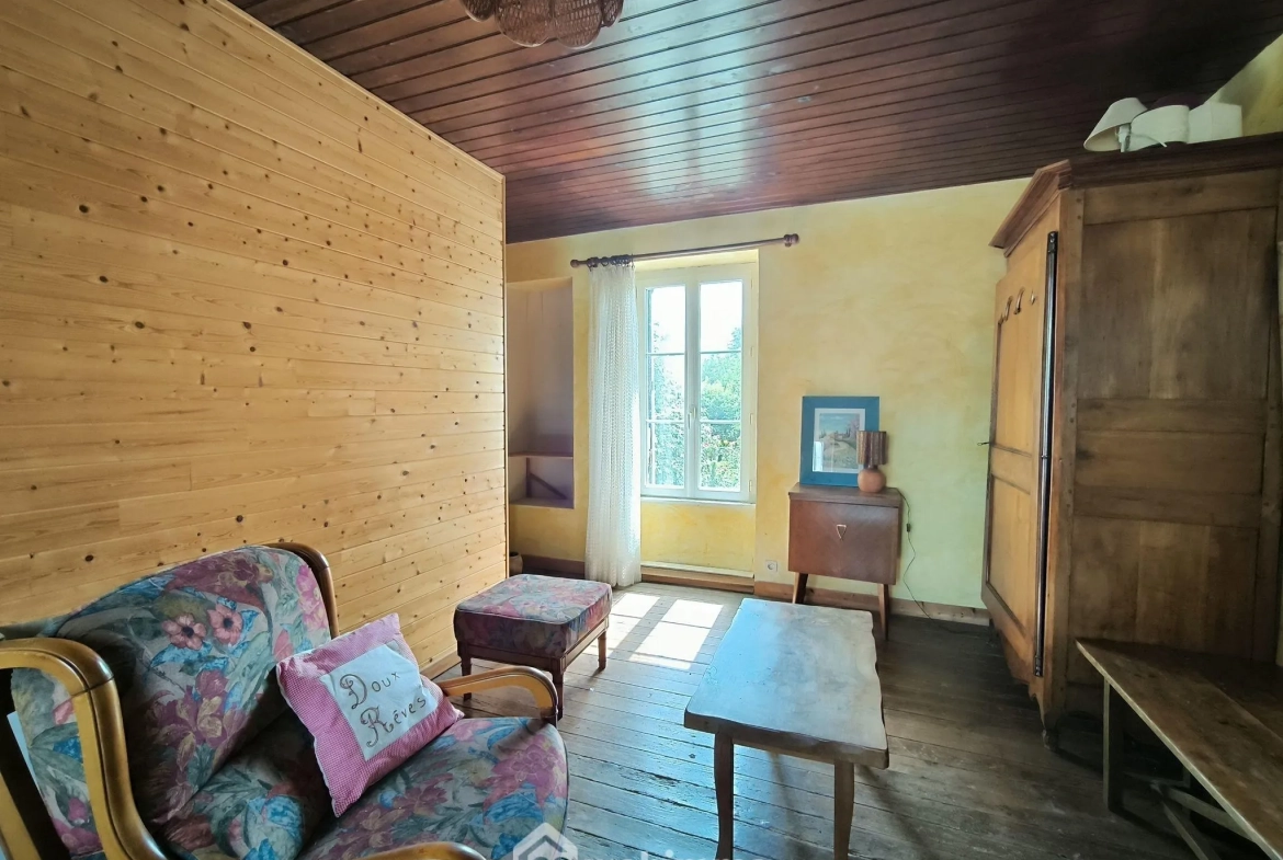 Grande maison en pierres avec deux habitations à Les Herbiers – 8 pièces, 4 chambres 