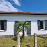 Belle maison de plain-pied avec jardin et terrasse à Morcenx