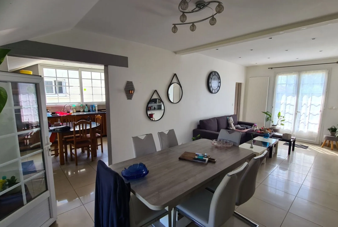 Belle maison de plain-pied avec jardin et terrasse à Morcenx 