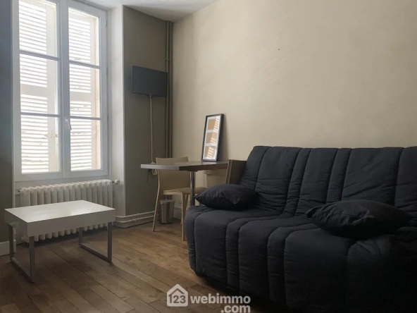 Immeuble de rapport à Poitiers avec 6 logements meublés – Centre-ville