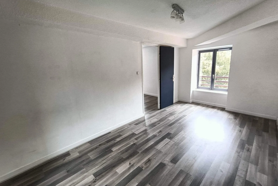 Appartement à vendre à Boën-sur-Lignon – idéal investissement locatif à 63 000 euros 