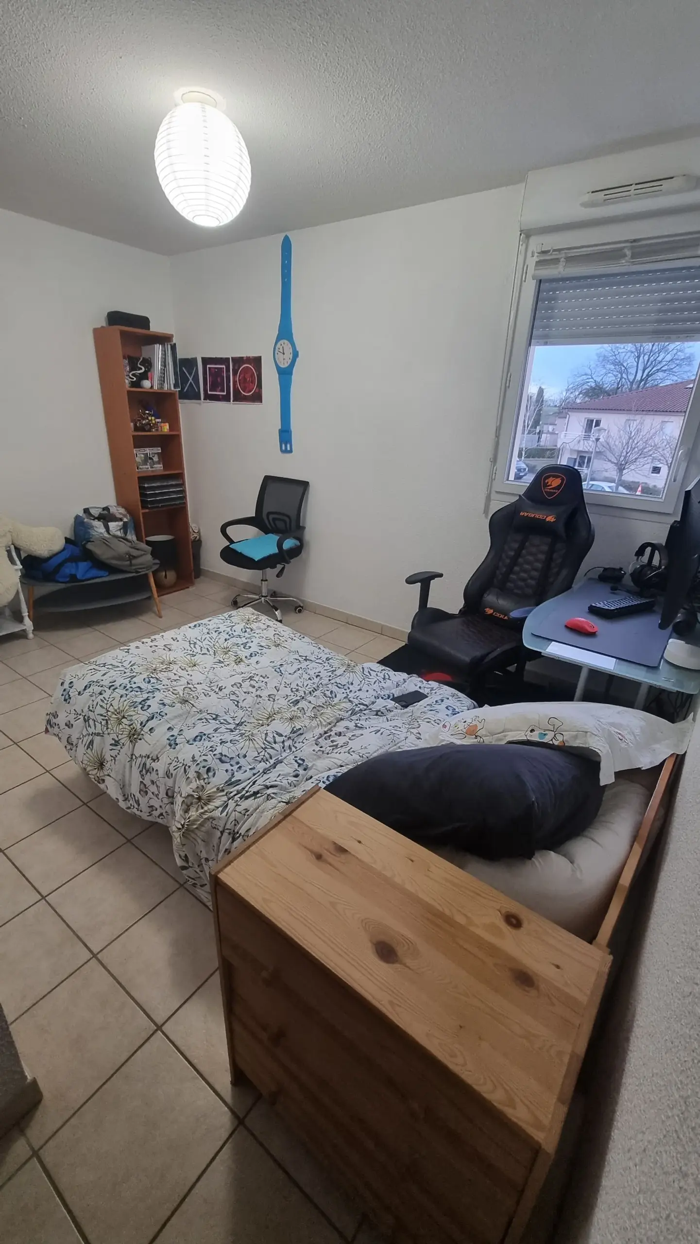 Vente d'un appartement T3 loué à Villerest avec parking et balcon 