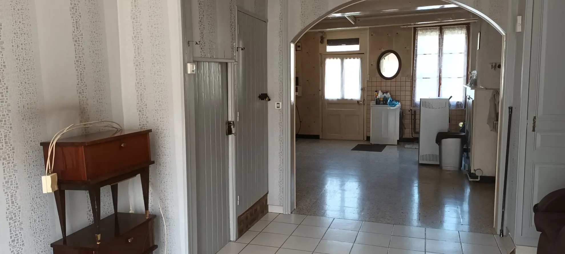 Maison à vendre à Novion-Porcien avec jardin et potentiel d'aménagement 