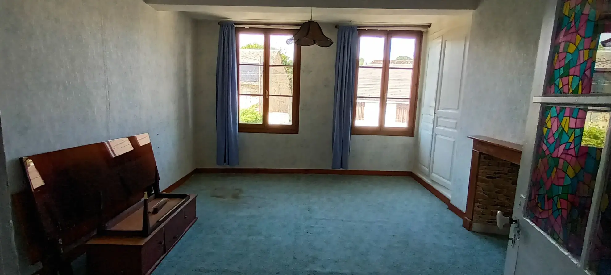 Maison à vendre à Novion-Porcien avec jardin et potentiel d'aménagement 