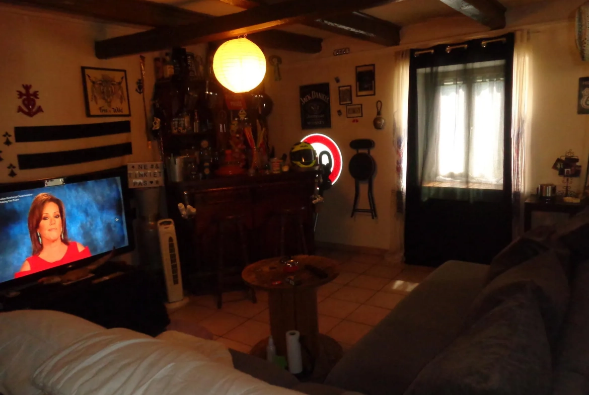 Maison en pierre avec terrain plat à vendre à Saint Nizier d'Azergues 