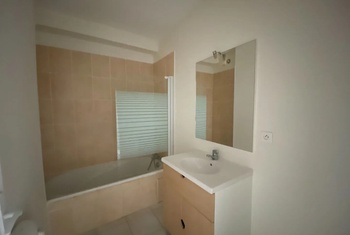 Appartement lumineux de 98 m² à Grillon avec 3 chambres et vue dégagée 
