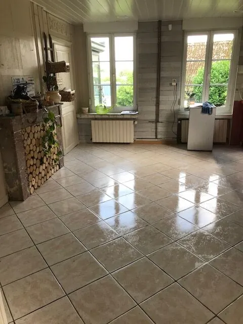 Belle maison de caractère à Novion-Porcien avec jardin et dépendance 
