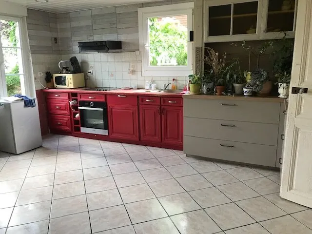 Belle maison de caractère à Novion-Porcien avec jardin et dépendance 