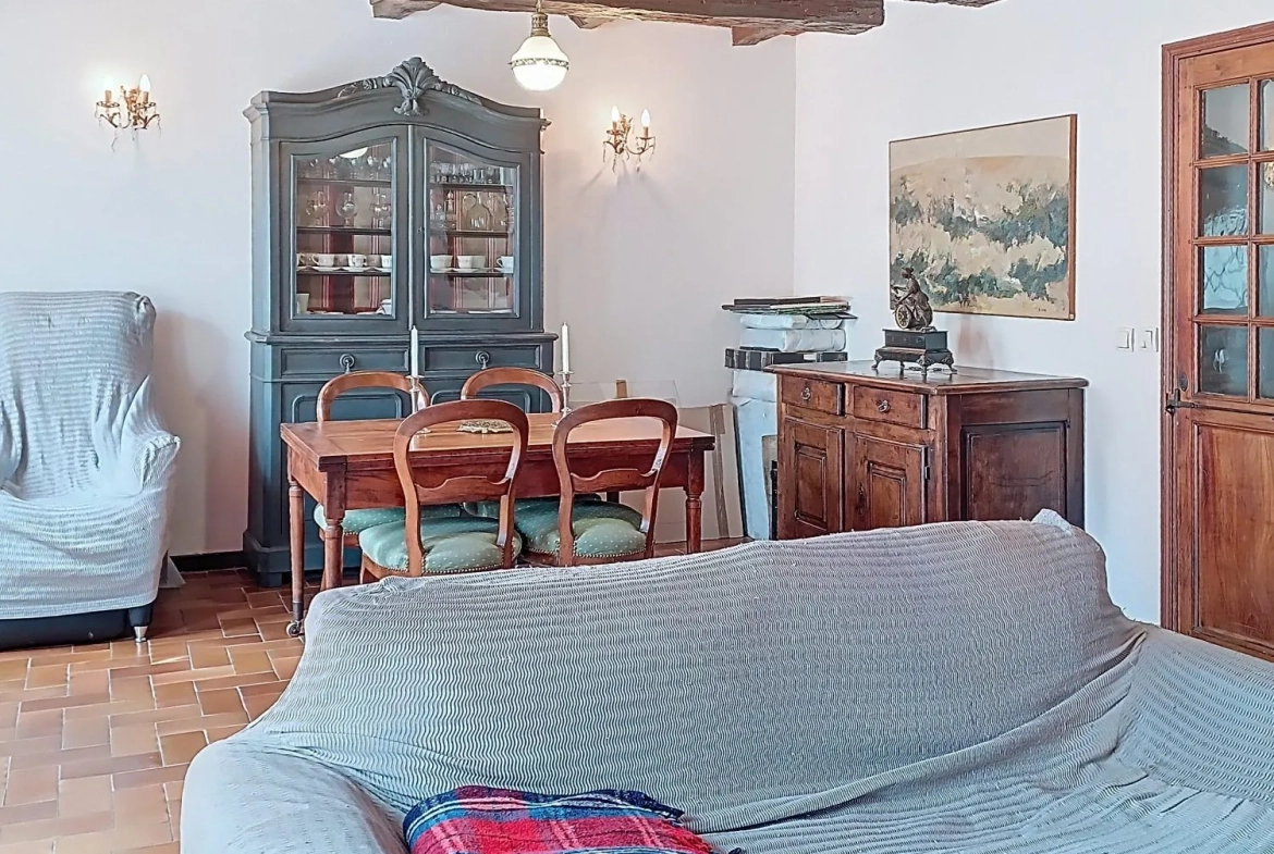 Maison ancienne de 98 m² avec 3 chambres à Montredon-Labessonnié 