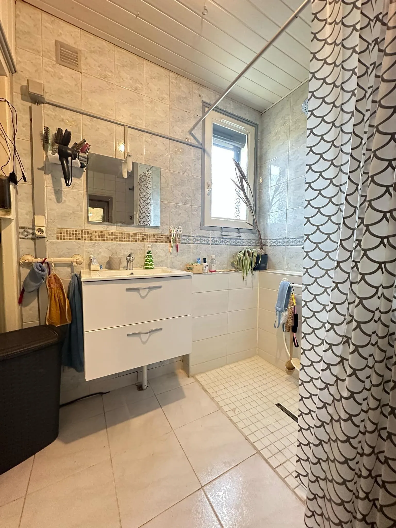 Maison à Chambry de 94m² avec sous-sol complet – Opportunité à ne pas manquer 