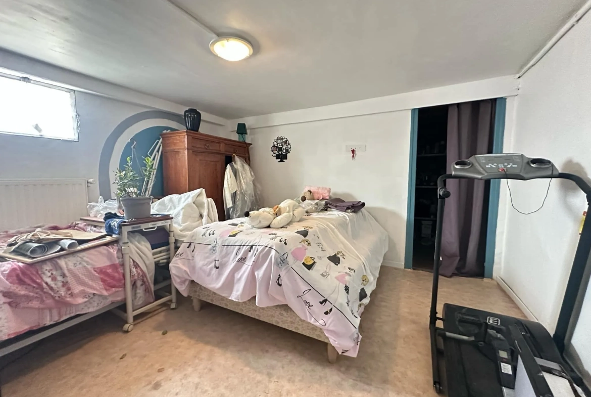 Maison à Chambry de 94m² avec sous-sol complet – Opportunité à ne pas manquer 