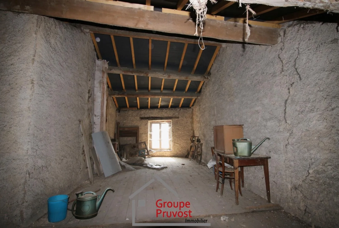 Maison de village à rénover avec jardin à Tramayes - Grand potentiel 