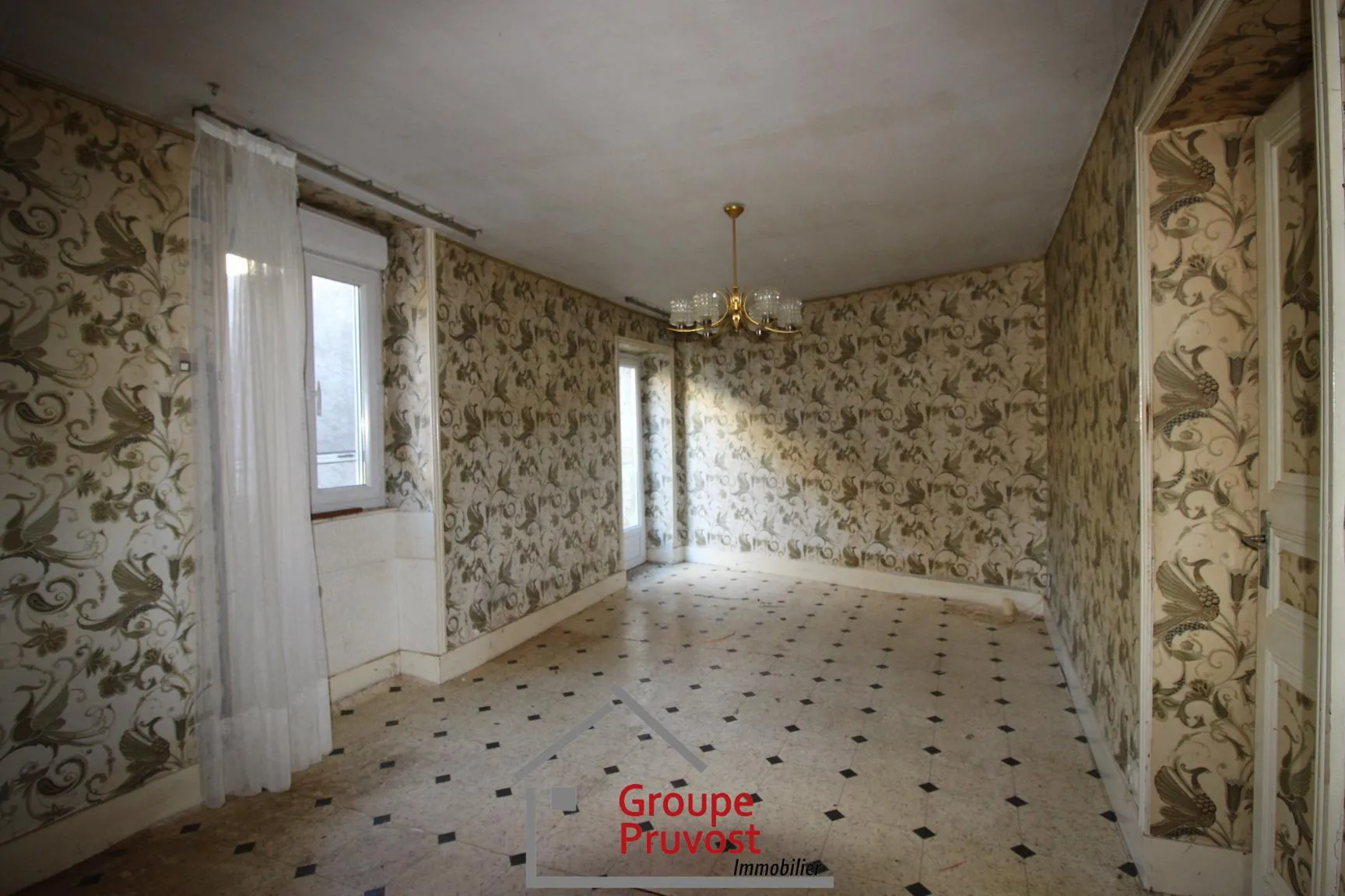 Maison de village à rénover avec jardin à Tramayes - Grand potentiel 