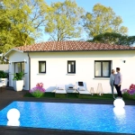 Maison neuve à Clermont : résidence moderne avec terrasse et garage