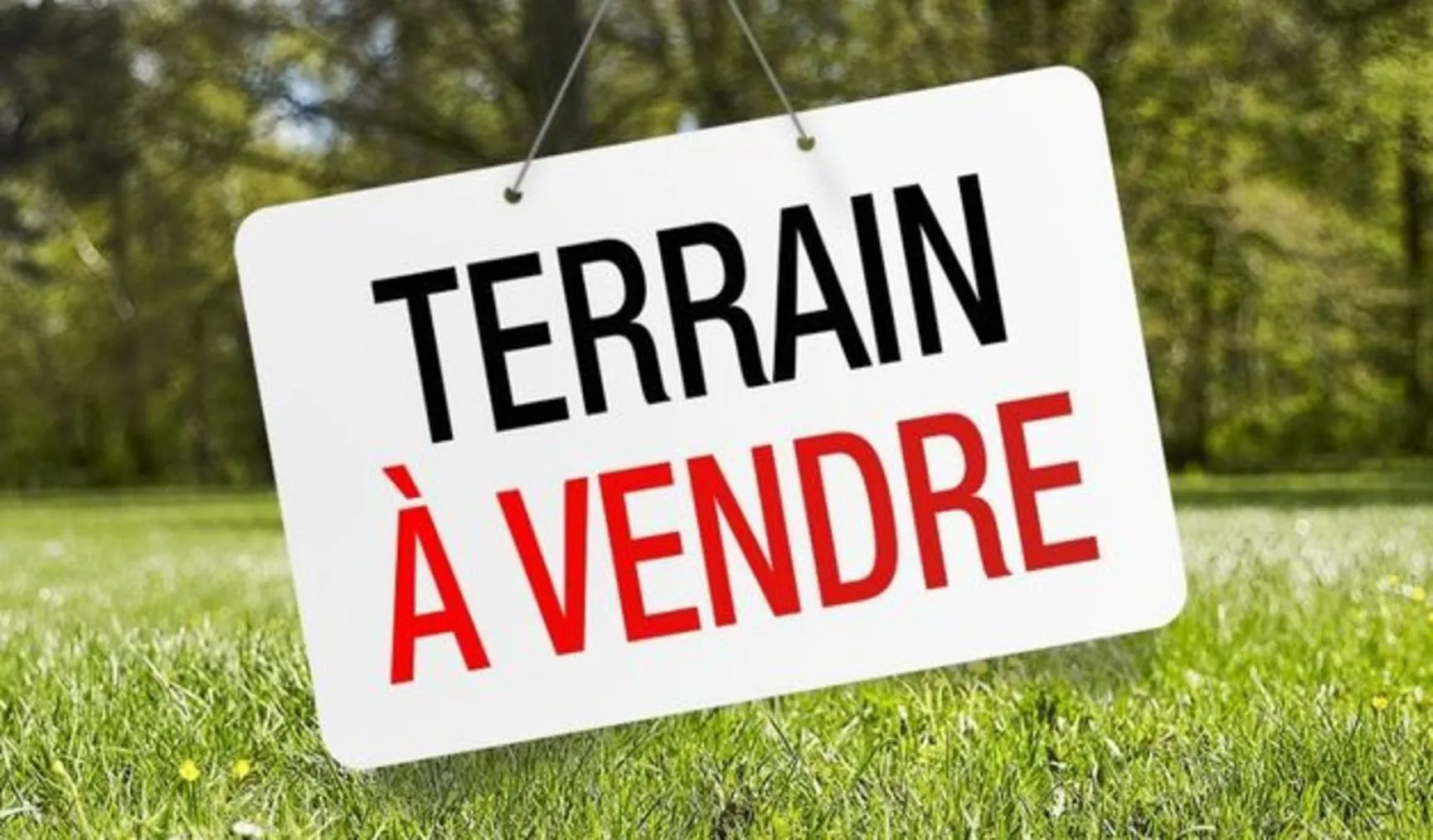 Terrain constructible plat de 1600 m² à Dignonville près d'Épinal 