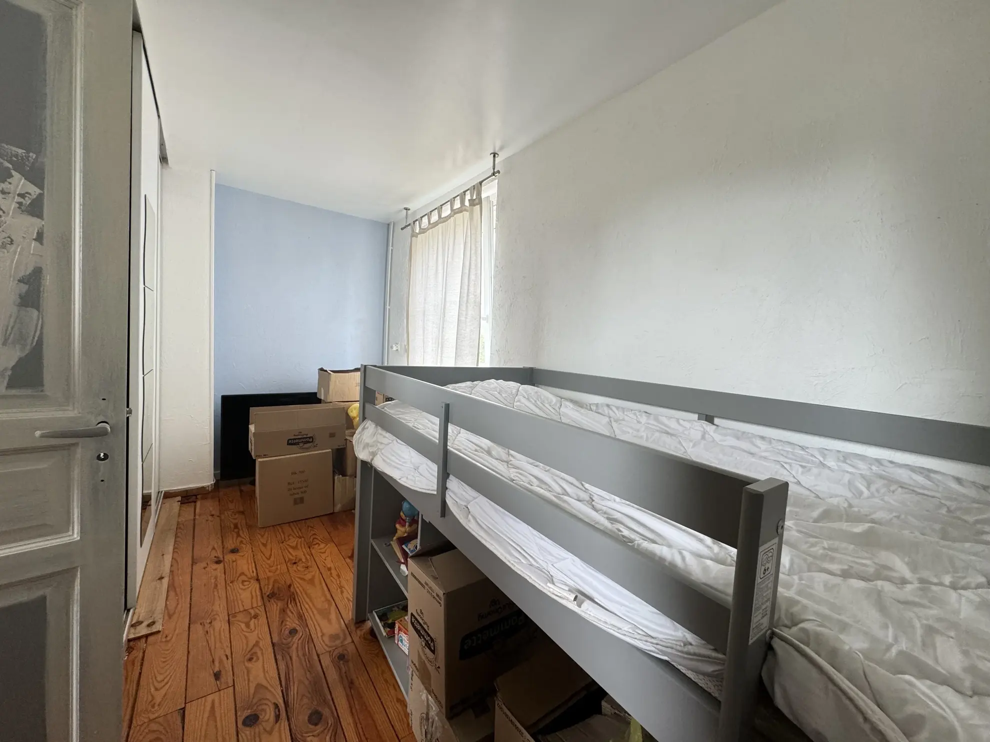 Maison à vendre proche centre-ville de Villers-Bretonneux avec jardin et dépendances 