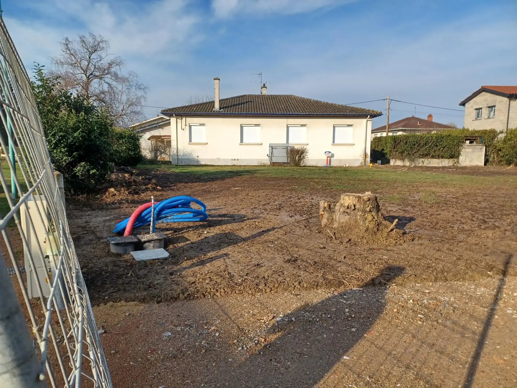 Projet de maison moderne à Amberieux-en-Dombes, 347 m², proche Lyon 