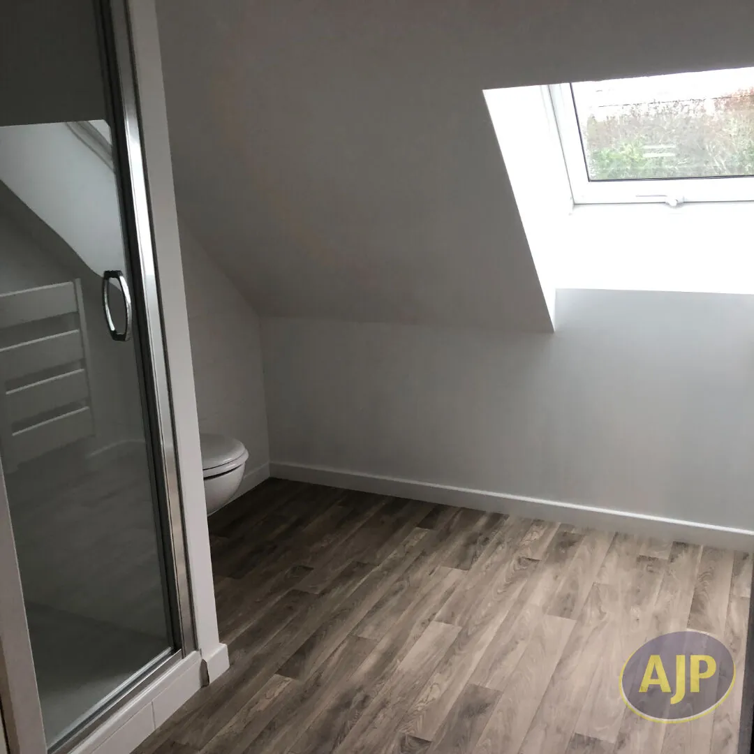 À vendre appartement neuf de 33,89 m² à Saint-Nazaire, dernier étage, secteur calme 
