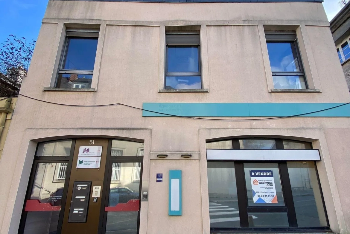 Local professionnel ou appartement de 163 m² à Laon, espace sécurisé et polyvalent 
