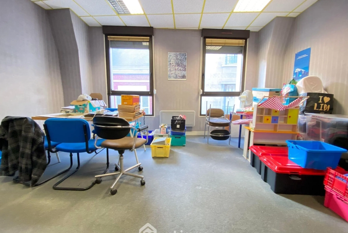 Local professionnel ou appartement de 163 m² à Laon, espace sécurisé et polyvalent 