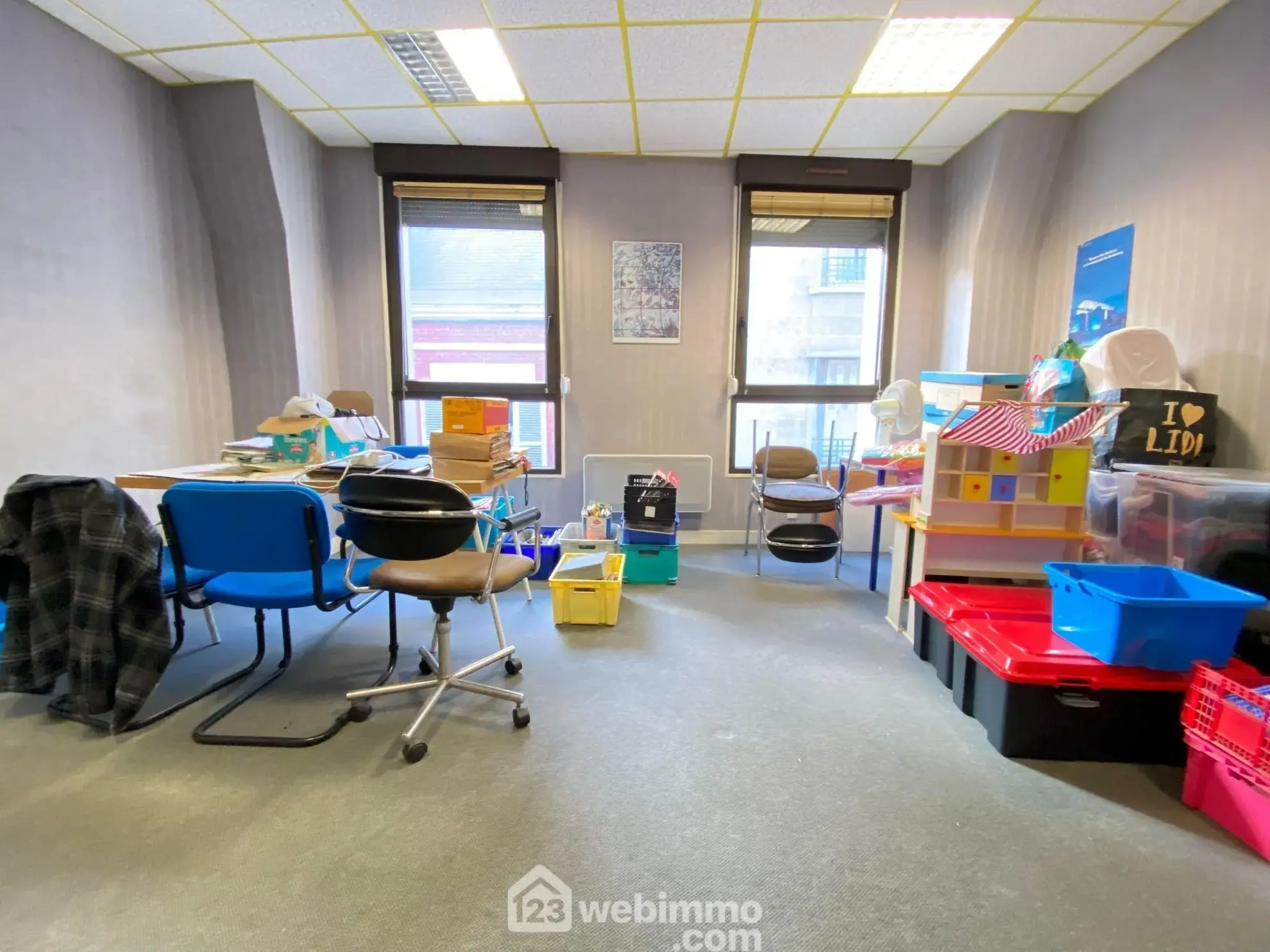 Local professionnel ou appartement de 163 m² à Laon, espace sécurisé et polyvalent 